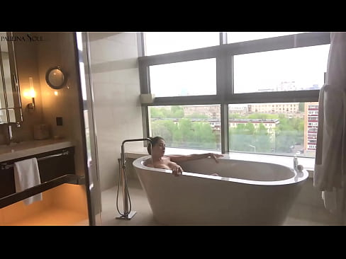 ❤️ 巨大的寶貝熱情地在浴室裡抽搐她的陰部 ️ 蕩婦 在 zh-tw.porn-milf300.ru